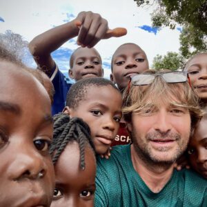 Antonín Tony Růžek / Afrikou z Austrálie do Evropy vlastním obytňákem